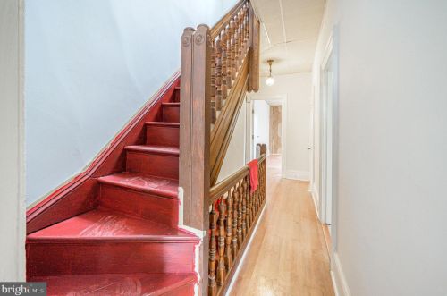 5435 American St, Philadelphia PA 19140-5726 exterior