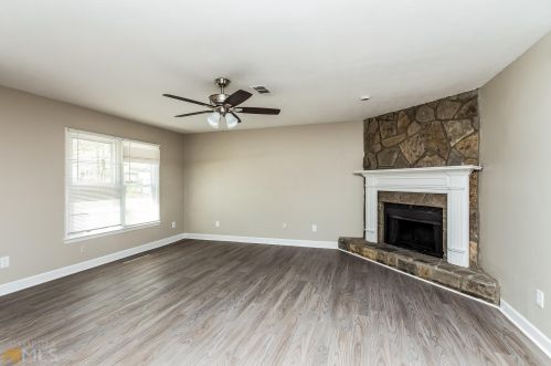 5434 Timor Trl, Lithonia GA  30038-2883 exterior