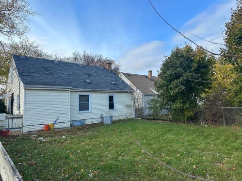 4900 26th St, Milwaukee WI  53221-2940 exterior