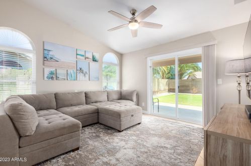 1621 Butler Dr, Chandler AZ 85226-4844 exterior