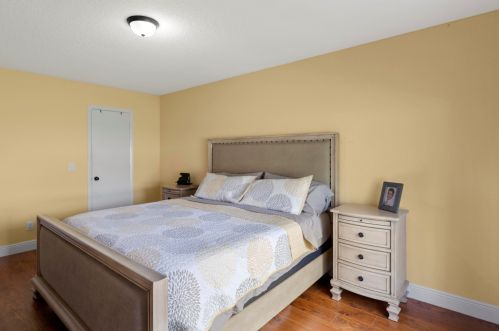 2032 Hideaway Cir, Fort Pierce FL 34952-4802 exterior