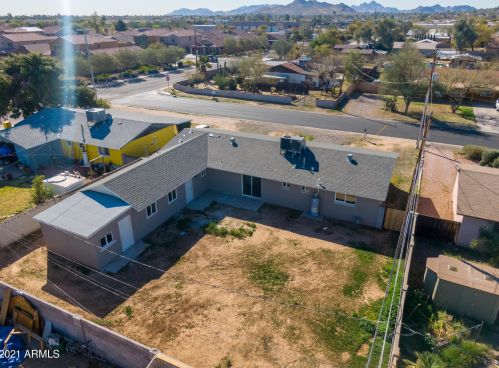 1942 Campo Bello Dr, Phoenix AZ 85032-2051 exterior