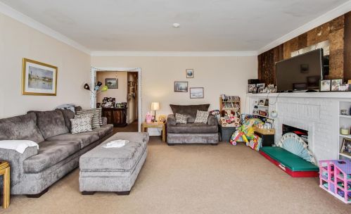 3256 Wilson Ave, Chicago IL 60640-5211 exterior