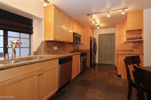 166 Forgeus Ave, Tucson AZ  85716-4717 exterior