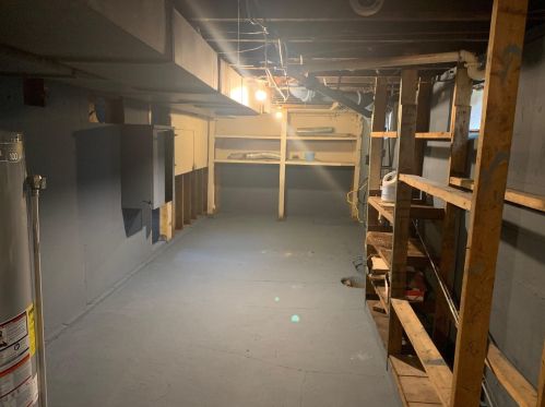 1880 Jarman St, Meskegon MI 49442-5735 exterior