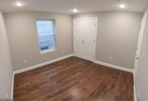 225 9 St, Newark NJ 07107-1907 exterior