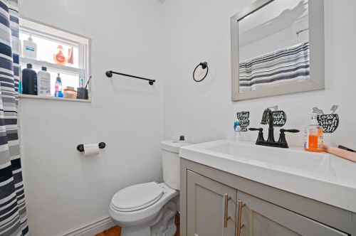 4856 Winchester Ave, Chicago IL 60609-4847 exterior