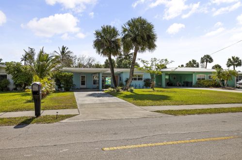 352 Fernandina St, Fort Pierce FL 34949-3537 exterior