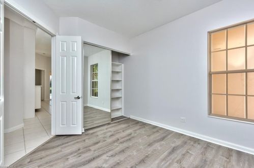 5283 Hawkesbury Way, Naples FL 34119-9582 exterior