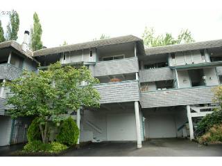5338 Innisbrook Pl, Portland, OR 97229-1906