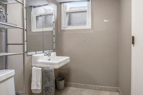 2804 Bronson Blvd, Kalamazoo MI  49008-2360 exterior