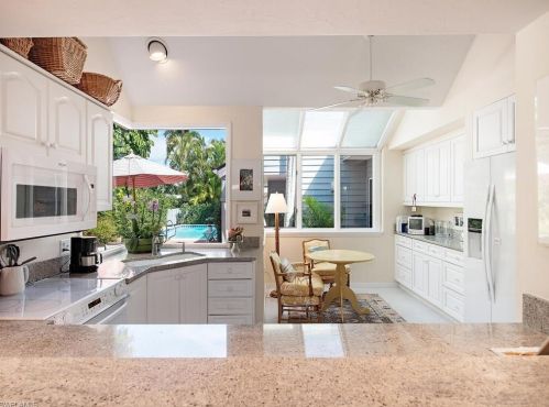 620 Bridgeway Ln, Naples FL 34108-2777 exterior