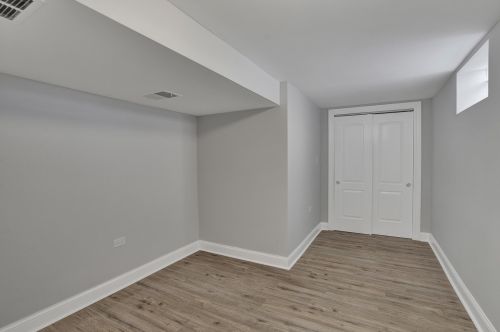 9852 Frst Ave, Chicago IL 60628-1439 exterior