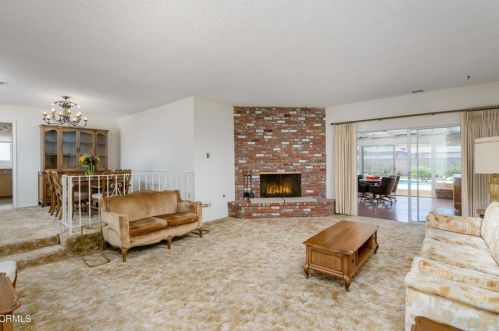 1126 Roderick Ave, Oxnard, CA 93030-4118