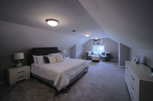 7251 Paxton Ave, Chicago IL  60649-2519 exterior