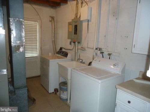 7412 Eldorado St, Mc Lean VA  22102-2906 exterior