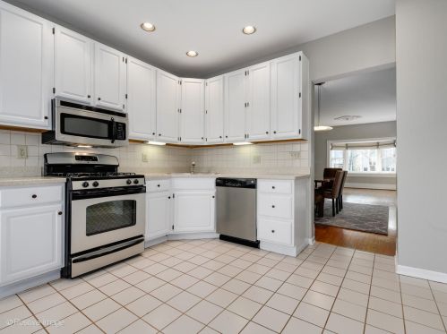 3653 Marshfield Ave, Chicago IL 60620-4955 exterior