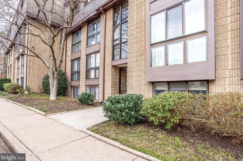 5130 Maris Ave, Alexandria, VA 22304-1962