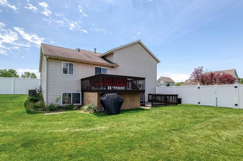 6610 Summer Shores Dr, Grand Rapids MI 49548-7002 exterior