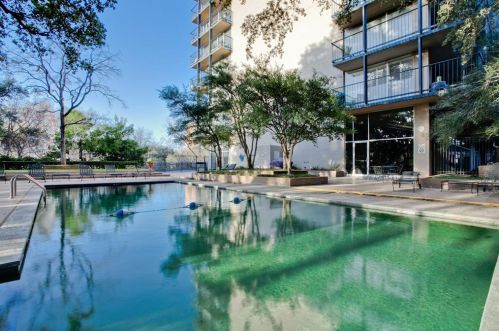 3310 Fairmount St, Dallas TX  75201-1203 exterior