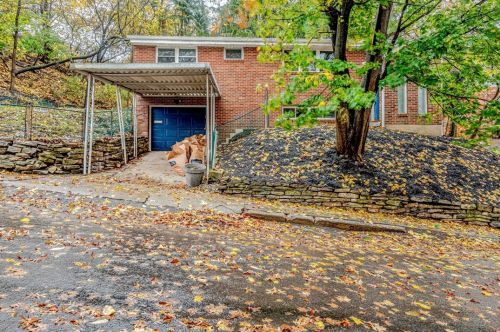 1302 Clark St, Pittsburgh PA  15221-1808 exterior