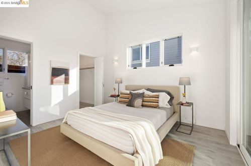 1429 10th St, Berkeley CA 94710-2328 exterior