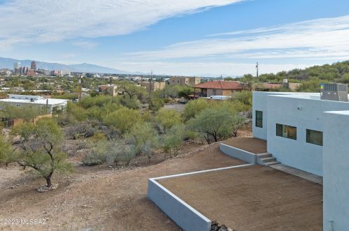 1540 Hl Side Dr, Tucson AZ 85745 exterior