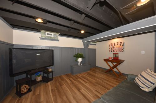 4101 39th St, Milwaukee WI  53216-1642 exterior