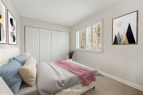 2701 Janssen Ave, Chicago IL 60657-1323 exterior