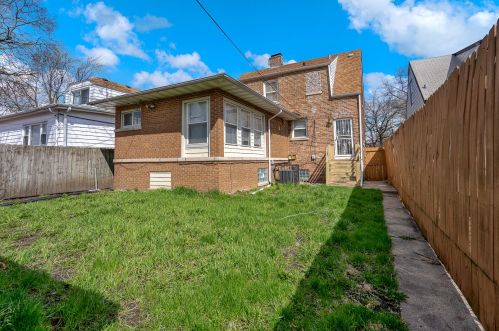 353 124 St, Chicago IL 60628-7214 exterior