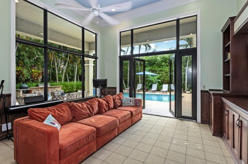 717 4 St, Boca Raton FL 33432-4107 exterior