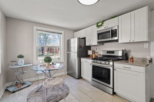 8524 Seeley Ave, Chicago IL  60620-6036 exterior