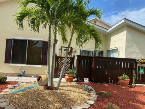 1702 Balmoral Ct, Fort Pierce FL exterior