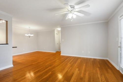 207 Brighton Pt, Atlanta GA 30328-1372 exterior