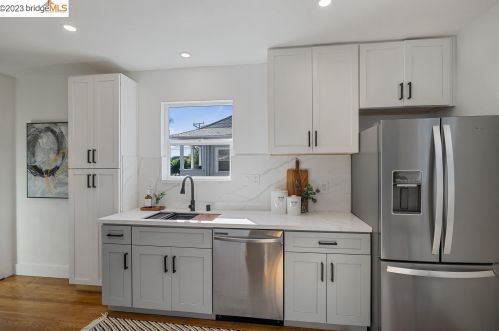 1307 Haskell St, Berkeley CA 94702-2415 exterior