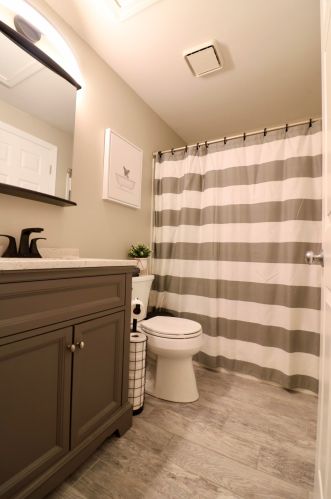 53 Village St, Concord NH 03303-4515 exterior