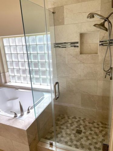 1904 Chasewood Dr, Austin TX 78727-6373 exterior