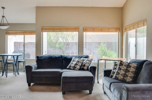 9748 2nd St, Tucson AZ  85748-2754 exterior