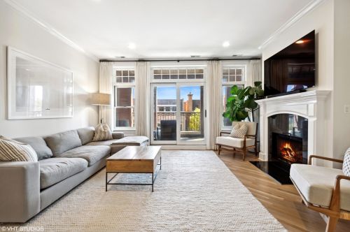 624 Schubert Ave, Chicago, IL 60614-9345