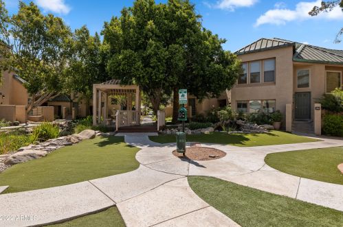 101 7th St, Phoenix AZ  85034-0663 exterior