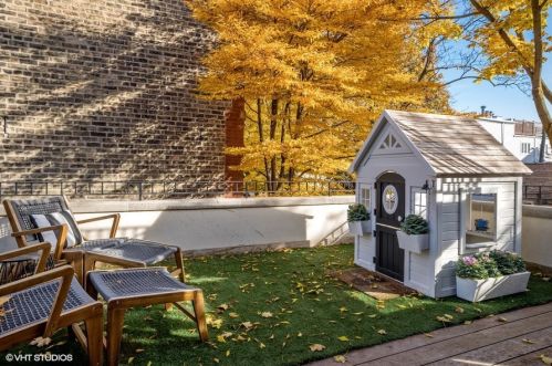 2501 Racine Ave, Chicago IL 60614-2113 exterior