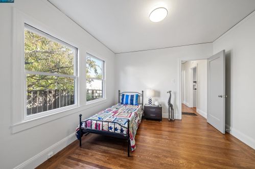 1368 Hopkins St, Berkeley CA 94707-2634 exterior