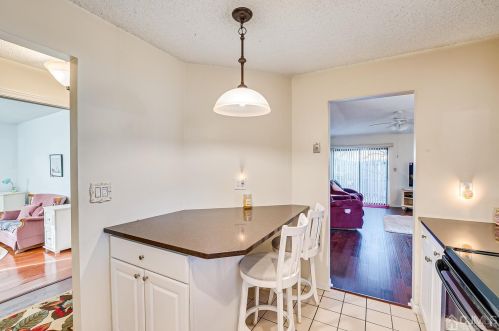 22 Carriage Pl, Edison NJ 08820-4020 exterior