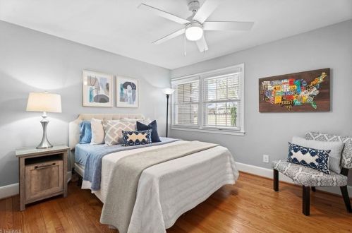 1518 Liberty Dr, Greensboro NC  27408-4928 exterior