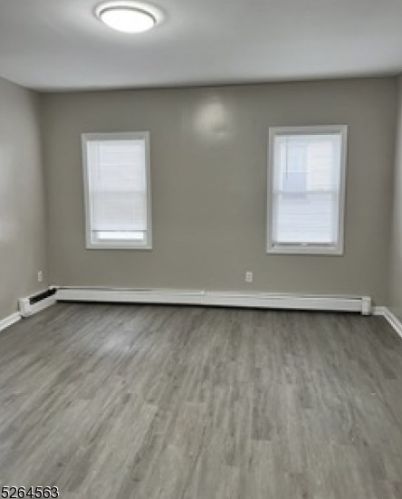 19 Wainwright St, Newark NJ  07112-1433 exterior