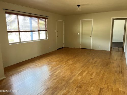 5356 19th St, Tucson AZ  85711-4440 exterior