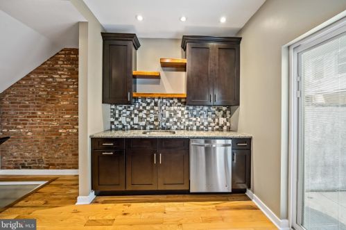 1839 Gerritt St, Philadelphia PA 19146-4629 exterior