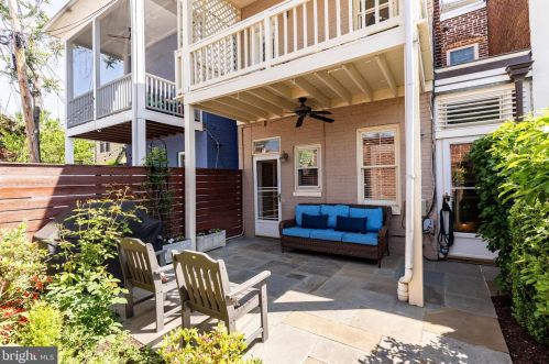 238 10th St, Washington DC  20002-6214 exterior