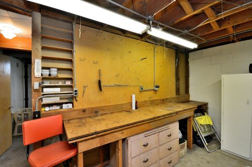 8719 National Ave, Milwaukee WI 53204-1345 exterior