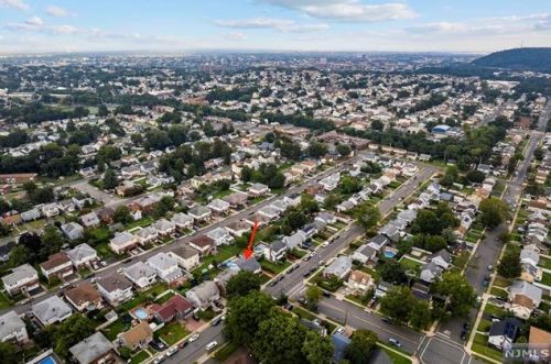 282 Rossiter Ave, Paterson NJ 07502-1317 exterior